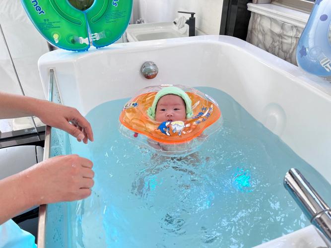 婴儿游泳 银川市祝青枫：关于宝宝的专家文章