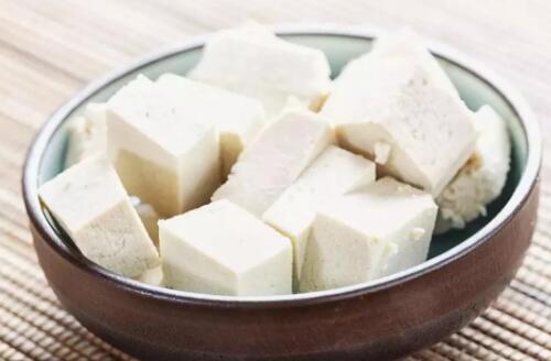 豆腐会引起回奶吗 2005永州市霍霭娅知识普及